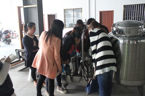 �z�wĥ��Ӗ(x��n)�F(xi��n)��(ch��ng)�D